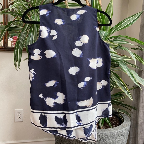 Banana Republic top - Picture 2 of 6